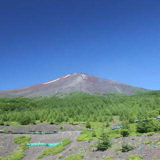 UQ、山開き期間中に富士山頂の一部をWiMAX 2+エリアとして整備