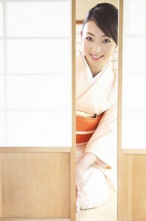 日本の富裕層女性の5つのタイプとは? - 3割が月20万円以上を自由に支出