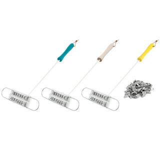 肉やパンにジュッ! 好きな文字や顔文字も作れる家庭用焼き印が登場