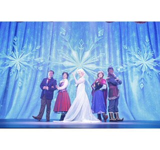 夏に舞う雪! アナ雪の「フローズン・ビレッジ」登場--香港ディズニーランド