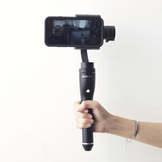 アスク、3軸制御で手ぶれを防ぐスマホ向けスタビライザー「SwiftCam M3s」