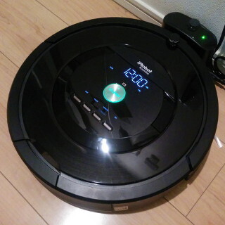最新の「ルンバ800」シリーズをチェック - 6年使えるコスパのいいロボット掃除機