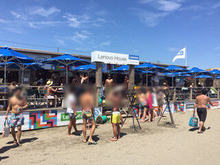 今年もレノボが由比ガ浜に海の家「レノボ・ハウス」オープン - ITを使ってひと味違うビーチスタイルを体験