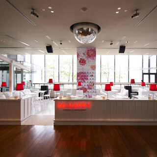 東京・丸の内にて、美とアートなどが融合した資生堂のポップアップイベント