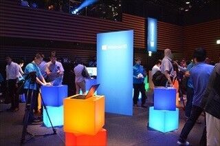 「Windows 10」記念イベントが東京・恵比寿で開催、会場の様子とWindows 10搭載PCを写真でチェック