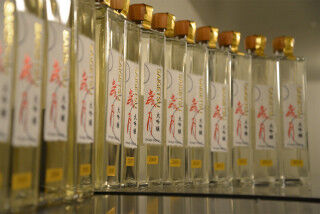 和泉屋酒店、長期熟成の日本酒「ヴィンテージ大吟醸」を発売