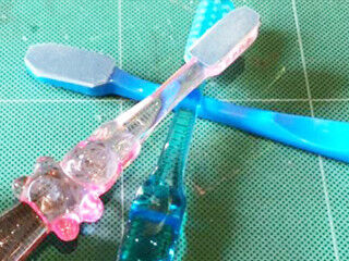 歯ブラシで使いやすい&amp;可愛いネイルケアグッズを作ってみた (動画アリ)