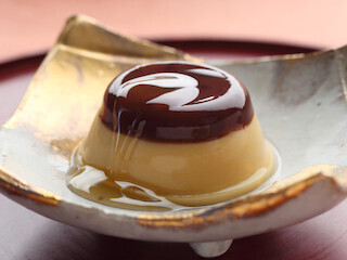 羽田空港で、ぷりん生地×小豆納豆入こしあんの「和三盆餡ぷでぃんぐ」発売