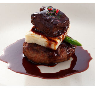 大阪府大阪市のホテルビュッフェに"幻のゴールデンバーグ"が登場