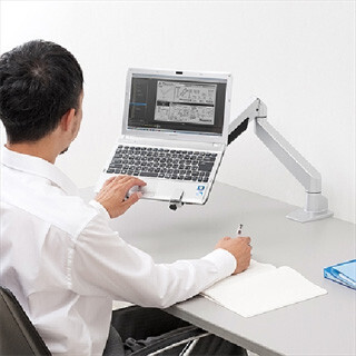 サンワダイレクト、3関節で位置が自由に調節できるノートPC用アーム
