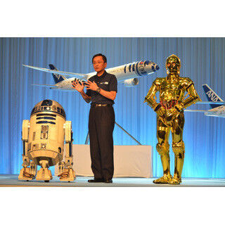 ANA、宇宙へ一歩!?「スター・ウォーズ」特別塗装機にC-3POも嫉妬--写真43枚