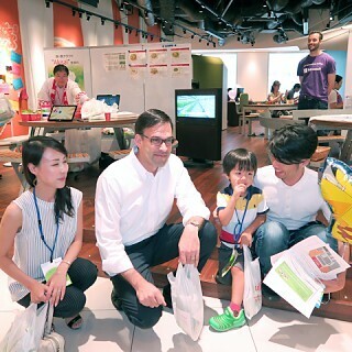 仕事中のお父さん・お母さんはどんな……? - 日本マイクロソフト「品川オフィスファミリーデー」