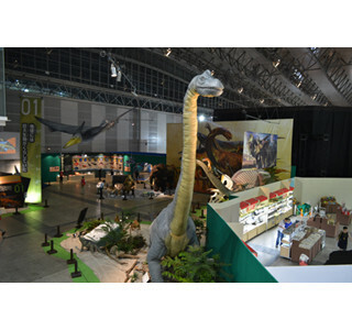 幕張メッセで開催中の「メガ恐竜展」、来場者10万人突破!