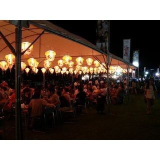 宮崎県で世界30国の「みやざき青島国際ビールまつり」開催! お笑いライブも