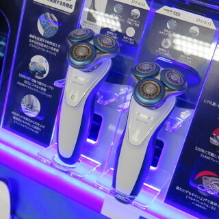 フィリップス史上、最も肌にやさしい電気シェーバー - スピード重視のモデルも登場