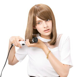 モッズ・ヘア、4枚のヒータープレートを持つヘアアイロン