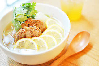 ハワイアンビストロ「39YOSHOKU」、"レモンラーメン"の新メニュー発売