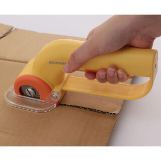 厚さ6mmまでの段ボールを切断できる電動カッター