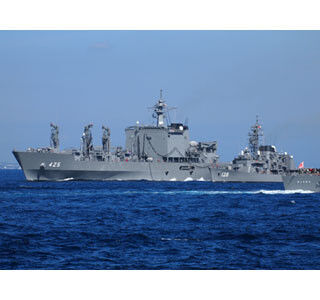神奈川県・相模湾で3年に1度の海上自衛隊&quot;観艦式&quot;! 見学クルーズツアー実施