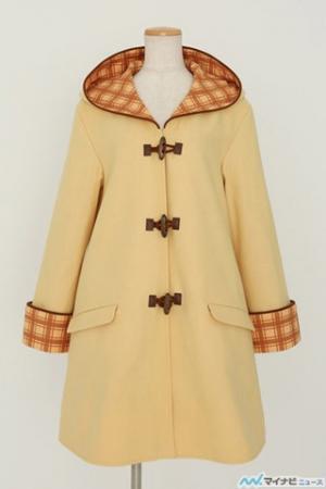 『Kanon』より"月宮あゆ"愛用のダッフルコートがリニューアルして登場