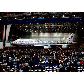 デルタ航空、ボーイング747-400初号機引退 - 26年間で約9,800万km飛行