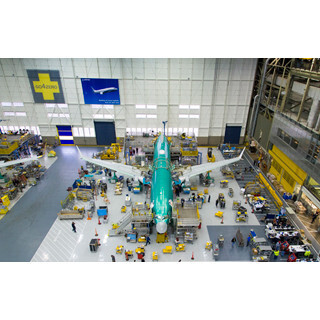 ボーイング737 MAX初号機が最終組み立てへ - ロールアウトは2015年内