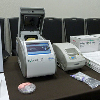 ロシュ、京セラの生活習慣改善支援サービスと提携 - 血液データを管理