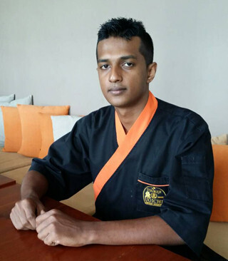 「日本人は他の国の人と違う」 - スリランカの和食店・バーテンダーの働き方