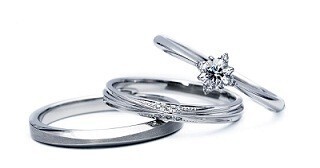 「ディズニー シンデレラ」のブライダルリングに2016年モデルが登場