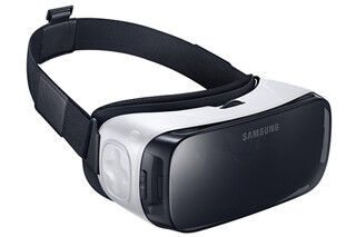Samsung、VRヘッドセット「Gear VR」の一般向けモデル発表、価格99ドル