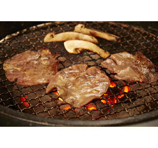 牛角から「松茸の牛タン巻き」など秋の期間限定メニュー登場