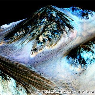 火星の表面には今も水が流れている - NASA
