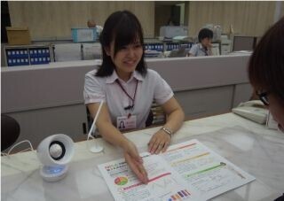 千葉興業銀行、卓上型聴こえ支援機器「COMUOON(コミューン)」を全店に設置