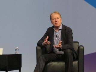 経営者は何度も生まれ変われ - Cisco CEOが話すIoT時代の企業の在り方