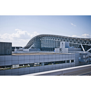 航空会社のつくりかた (9) 就航1年目、「幻の構想」と関空進出で吉本興業とのコラボ