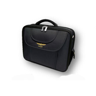 成田空港に本格パイロットグッズ専門店が期間限定で登場! 限定アイテムも