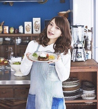 後藤真希、初めてのレシピ本を発売