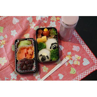 世界の子どもが自分のランチを撮影 - 日本はおにぎり、アメリカは?