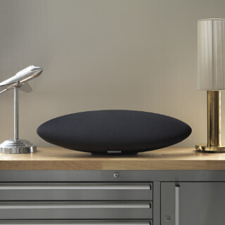 B&W、ワイヤレス機能が充実した飛行船型スピーカー「Zeppelin Wireless」