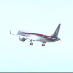 MRJ、名古屋空港を離陸し初飛行