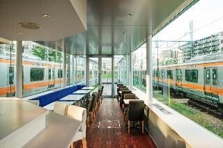 東京都・旧万世橋駅ホーム跡カフェで、トークと料理を楽しむイベント開催