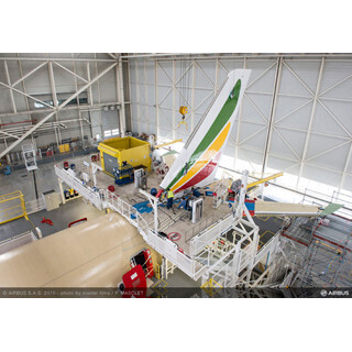 エチオピア航空、アフリカ初のエアバスA350 XWBに垂直尾翼を取り付け