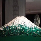 東京都・二子玉川にて「富士山」など40の世界遺産をレゴブロックで再現