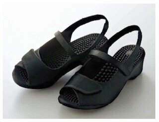 ポーラ、オフィスなどで使用できる足裏サポートサンダル発売 -突起1,000本!