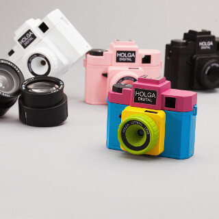 「Holga」がデジタルカメラに! - 800万画素で9,800円