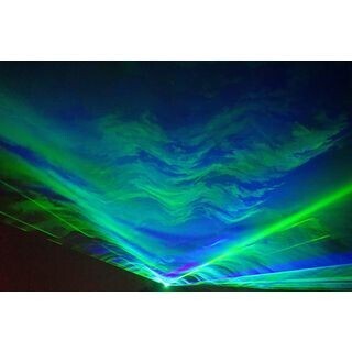 神奈川県横須賀市で「オーロラびゅ～ナイト」! サンタクロースとの撮影会も