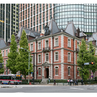 タワークレーンが消えない街 -“丸の内エリア”の再開発はなぜ終わらないのか【前編】