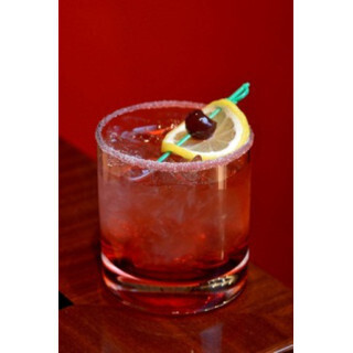 キャセイ、羽田ラウンジ1周年で新カクテル - 滑走路の誘導灯からイメージも