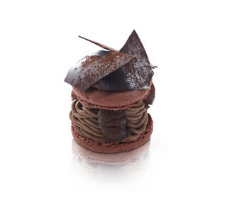 パティスリー・サダハル・アオキ、日本上陸10周年で特別な冬スイーツを販売