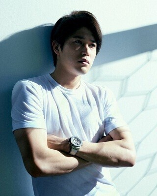 東京都・表参道で内田篤人の写真展